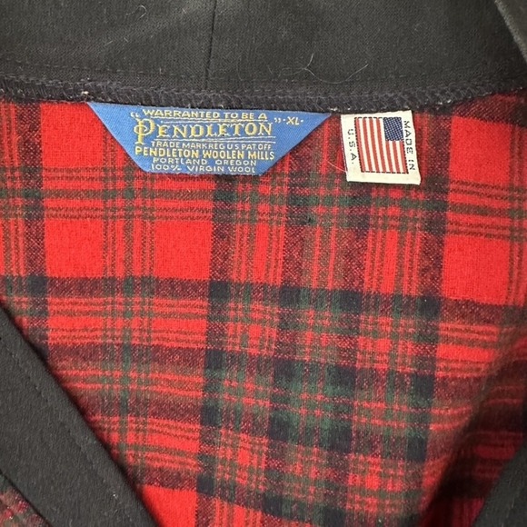 Vintage Pendleton Cardigan Jacket Mens XL Red Black Plaid Wool USA 80s Western - Picture 10 of 16